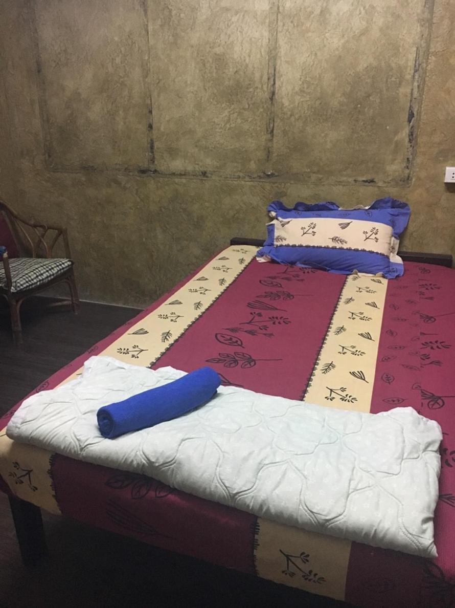 One Isra Hostel Chiang Mai Bagian luar foto